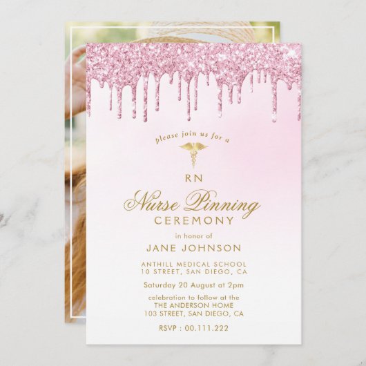 紫のピンクのグリッターナースのピン留め式 招待状 (正面/裏面)