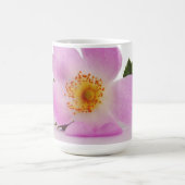 『紫のフラワーマグの中』 コーヒーマグカップ (中央)