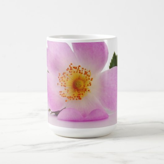 『紫のフラワーマグの中』 コーヒーマグカップ (中央)