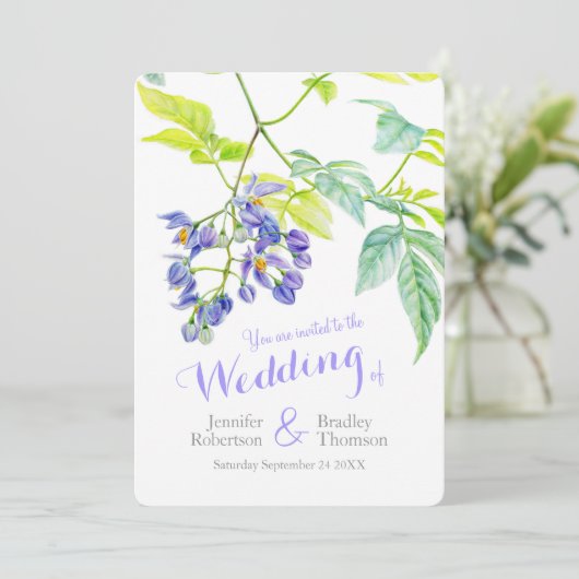 紫のフローラのクリーパーの結婚水色 招待状 (スタンド正面)