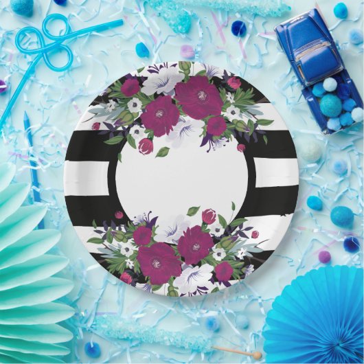 紫のフローラの白と黒の花ストライプ々 ペーパープレート (パーティー)