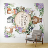 紫のフローラウッドランド動物の赤ちゃんシャワーへようこそ タペストリー (インサイチュ(横))
