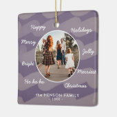 紫のモダンクリスマスの願い家族の写真 セラミックオーナメント (左)