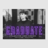 紫のモダンネオン写真卒業発表 マグネット招待状 (正面)