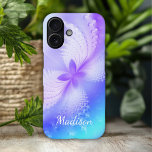 紫のモダン抽象芸術ガーリーバタフライ名 iPhone 16ケース<br><div class="desc">紫のモダン抽象芸術ガーリーバタフライの名前パーソナライズされたは、紫と青の背景に抽象芸術かわいらしバタフライを搭載し、名前をカスタムするをベースに。表示された文字・ボックスで文字を編集してパーソナライズEvco Studio www.zazzle.com/store/evcostudioによって作成</div>