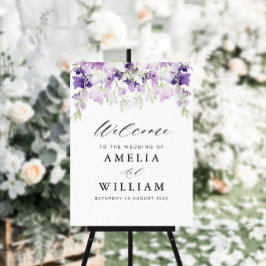 紫のラベンダーと結婚緑の歓迎サイン