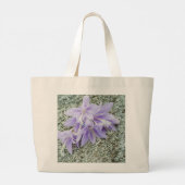 紫のランとホスタの開花 ラージトートバッグ (裏面)