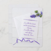 紫のリボンで木に白い文房具を結婚式で飾る 招待状 (正面/裏面)