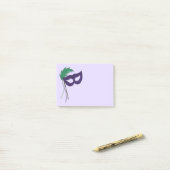 紫の仮面劇の劇場掲載記事 ポストイット (デスク上)