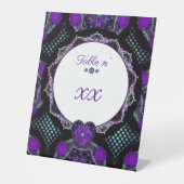 紫の傘とハート.7 台座サイン (正面)