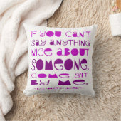 紫の前に座っ来て何も言えない クッション (ブランケット)