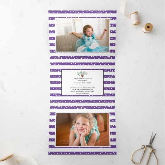 紫の喜びと果実クリスマスの休日の写真 三つ折りクリスマスカード (内部)