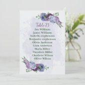 紫の埃っぽい青いフローラシーティングチャートカード 招待状 (スタンド正面)