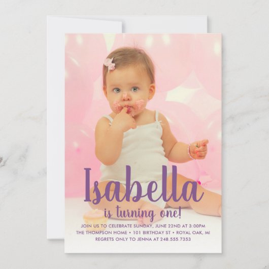 紫の女の子を1枚撮るファースト誕生日 招待状 (正面)