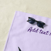 紫の妖精のキノコ蝶 ビーチタオル (インサイチュ)