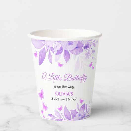 紫の小さな蝶が赤ちゃんシャワーの途中にある 紙コップ (正面)