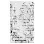 紫の帽子と卒業証書を持つスティックガール スモールペーパーバッグ (裏面)