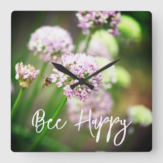 紫の斜めのネギの花で幸せ スクエア壁時計 (正面)