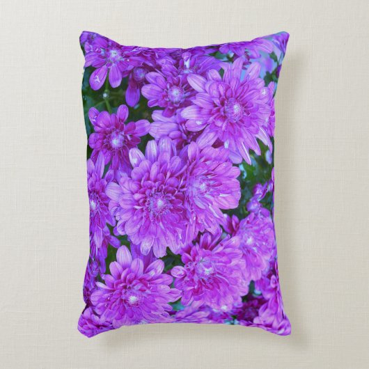 紫の梅のアクセント枕 アクセントクッション (正面(垂直))