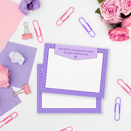 紫の水玉模様ハートを愛と抱擁で送信 ノートカード