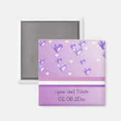 紫の浮動ハート日付の保存 マグネット (正面/裏面)