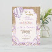 紫の熱気球の女の子の赤ちゃんシャワー 招待状 (スタンド正面)