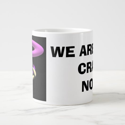 紫の熱狂する黒の芸術のメッセージモダン語 ジャンボコーヒーマグカップ (正面)