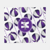 紫の白いバスケットボールコートは私の幸せな場所だ フリースブランケット (正面(横))