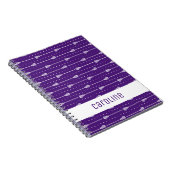 紫の白い棒と点々のある線のパターン ノートブック (右側)