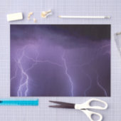 紫の稲妻で夜の砂漠の雷雨 薄葉紙 (クラフト)