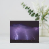 紫の稲妻、夜の砂漠の雷雨 ポストカード (スタンド正面)