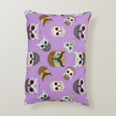 紫の背景にかわいいフクロパターン アクセントクッション (裏面(縦))