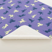 紫の背景に黄色と黒のラボパピー シェルパブランケット (3/4)