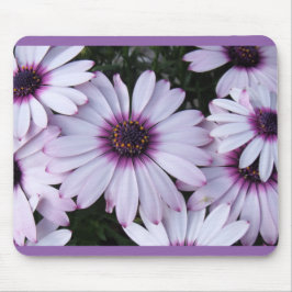 紫の背景を持つライトパープル花びら マウスパッド