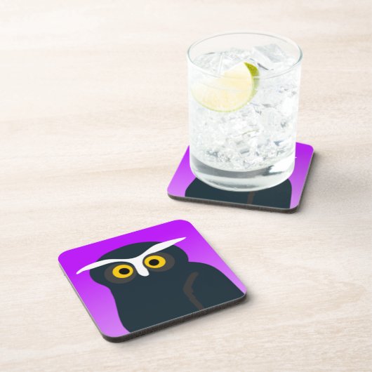 紫の背景を持つ茶色のフクロウ コースター (右側)