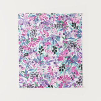 紫の花とベリー、ブルーのシームレスな模様 タペストリー