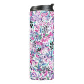 紫の花とベリー、ブルーのシームレスな模様 タンブラー (回転左)