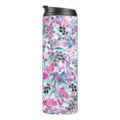 紫の花とベリー、ブルーのシームレスな模様 タンブラー (回転右)