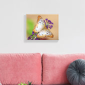 紫の花に白い孔雀の蝶 キャンバスプリント (インサイチュ (リビング))