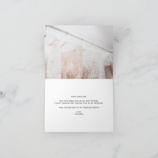 紫の花の写真　あなたは私のフラワーガールになってくれる？ カード (内部)