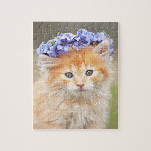 紫の花の花輪を着た子猫 ジグソーパズル (縦)