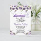 紫の花模様小さなバニー赤ちゃんシャワー発表 案内状 (スタンド正面)