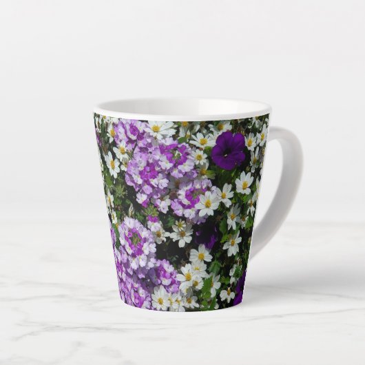 紫の花 カフェラテマグ (右アングル)