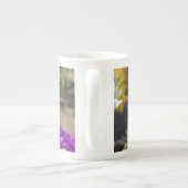 紫の花 ボーンチャイナマグカップ (裏面)