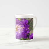 紫の花 ボーンチャイナマグカップ (正面右)