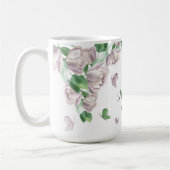 紫の花 緑の葉 蝶 コーヒーマグカップ (左)