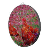 紫の草の中の茶色の鶏 ダーツボード (正面右)