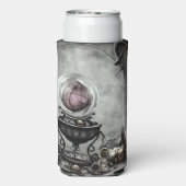 紫の華美クリスタルボールとウィッチクラフトのアイテム スリム缶クーラー (Seltzer裏面)