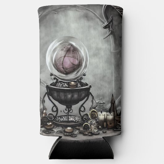 紫の華美クリスタルボールとウィッチクラフトのアイテム スリム缶クーラー (正面)