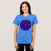 "紫の華麗な咲き誇り" トライブレンドTシャツ (正面全面)